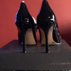 VINCE CAMUTO CALLEA BLACK PATENT MARY JANE